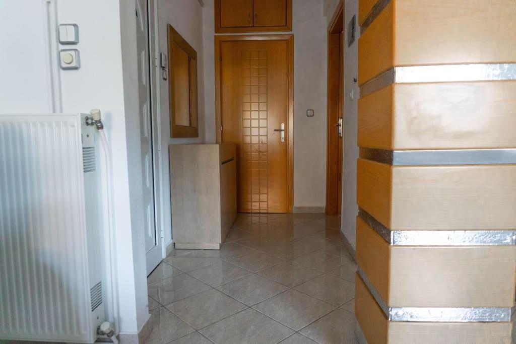 2 Bedroom Holiday Flat, Renovated, In The Centre Аспровалта Екстер'єр фото